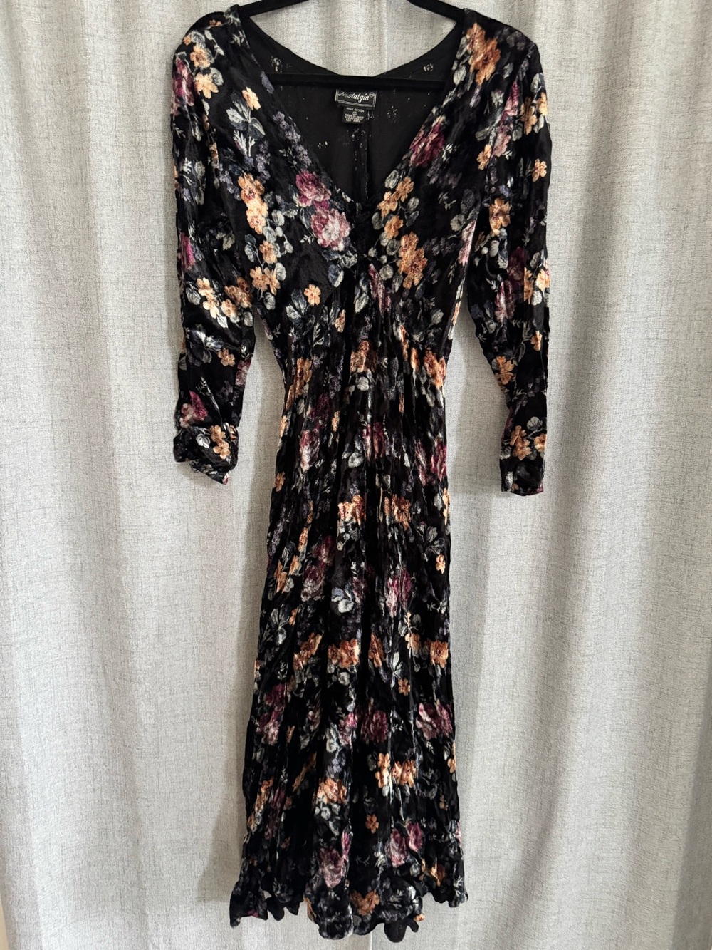 Vintage Nostalgia Black Floral Crushed Velvet Maxi Dress, S